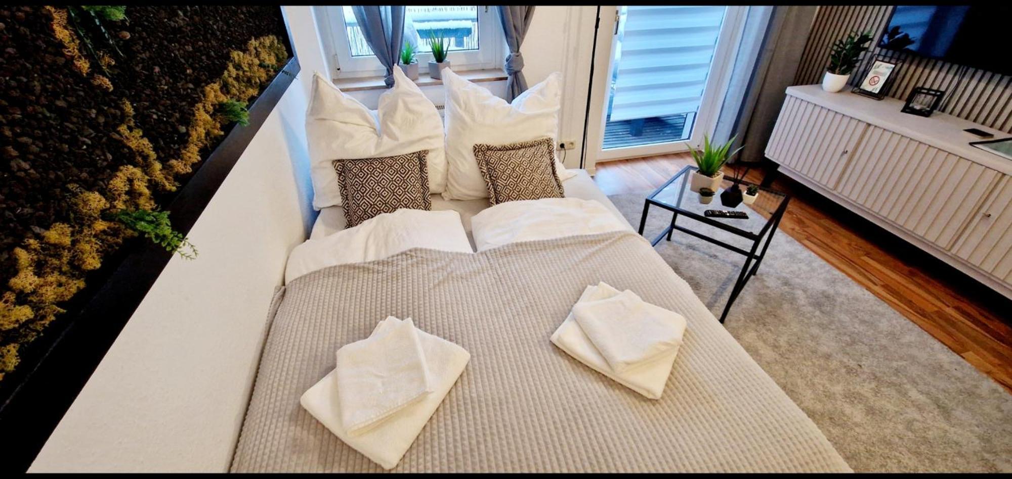 The World, Stilvolles Apartment, Stadtzentral, Parking Free, Late Check In Magdeburg Bagian luar foto